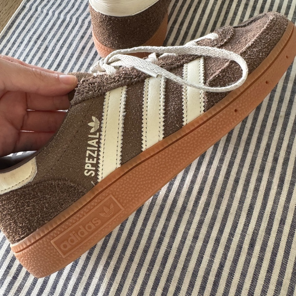 Adidas Spezial Women’s Brown Suede Sneakers with White Stripes - Picture 3 of 9